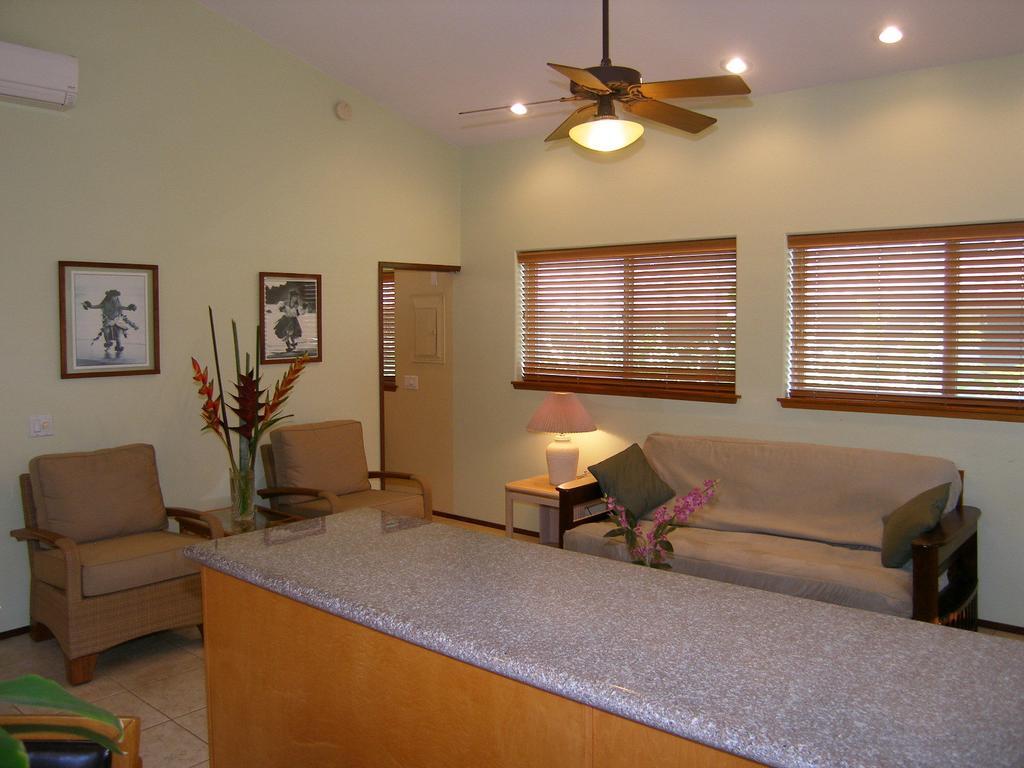 Aloha Aku Inn & Suites Kihei Habitación foto
