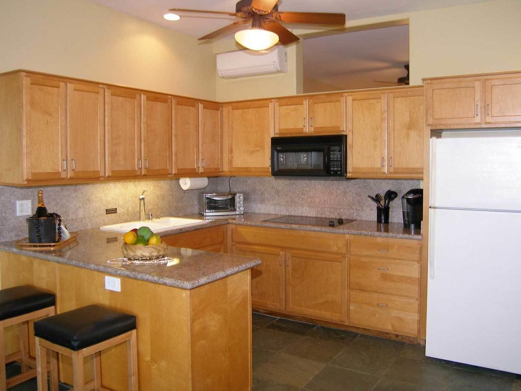 Aloha Aku Inn & Suites Kihei Habitación foto